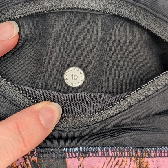 Lululemon Speed Up Shorts 2.5" Inversion Multi | Size 10 | Pink Orange Black - Picture 12 of 15